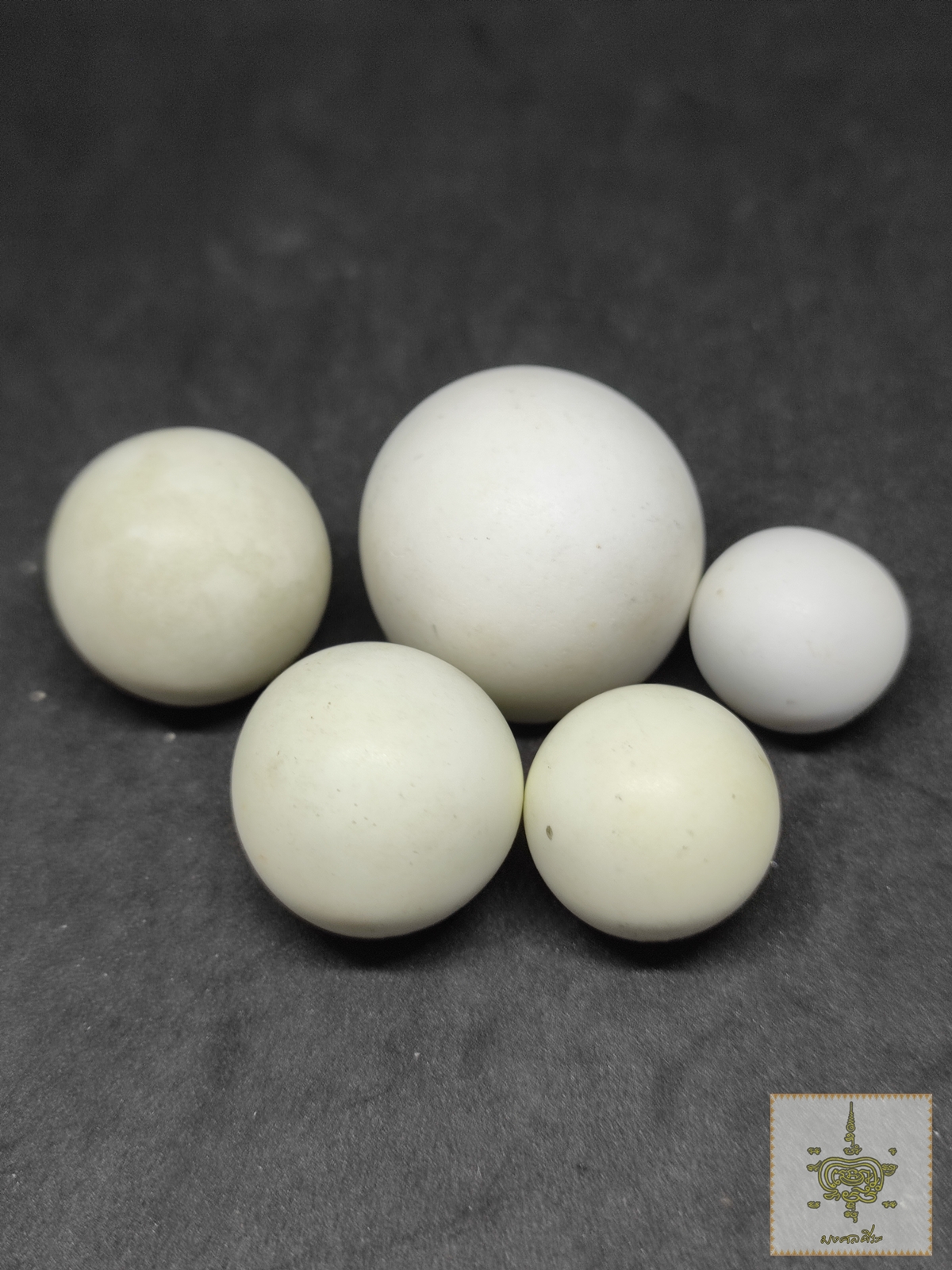 ไข่มุกถ้ำ เหล็กไหลขาว