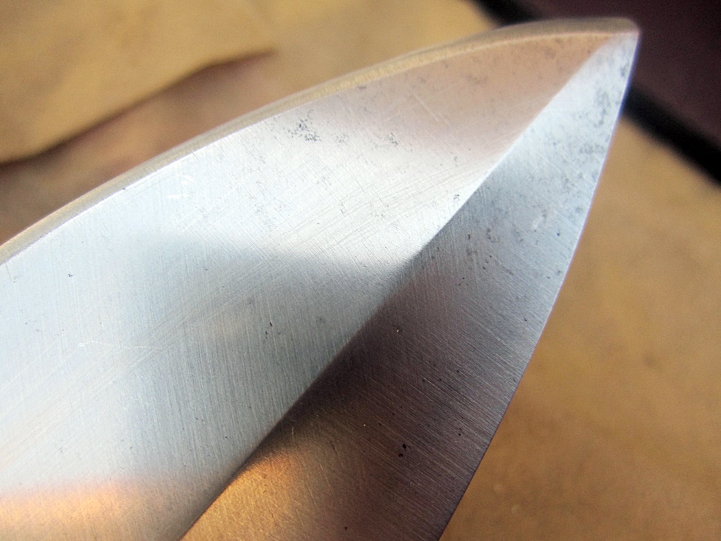 มีดเหล็กD2 Michael Cody's Custom Handmade D2 steel Sasquatch Bowie Knife Machete (ตำหนิตามรูป)