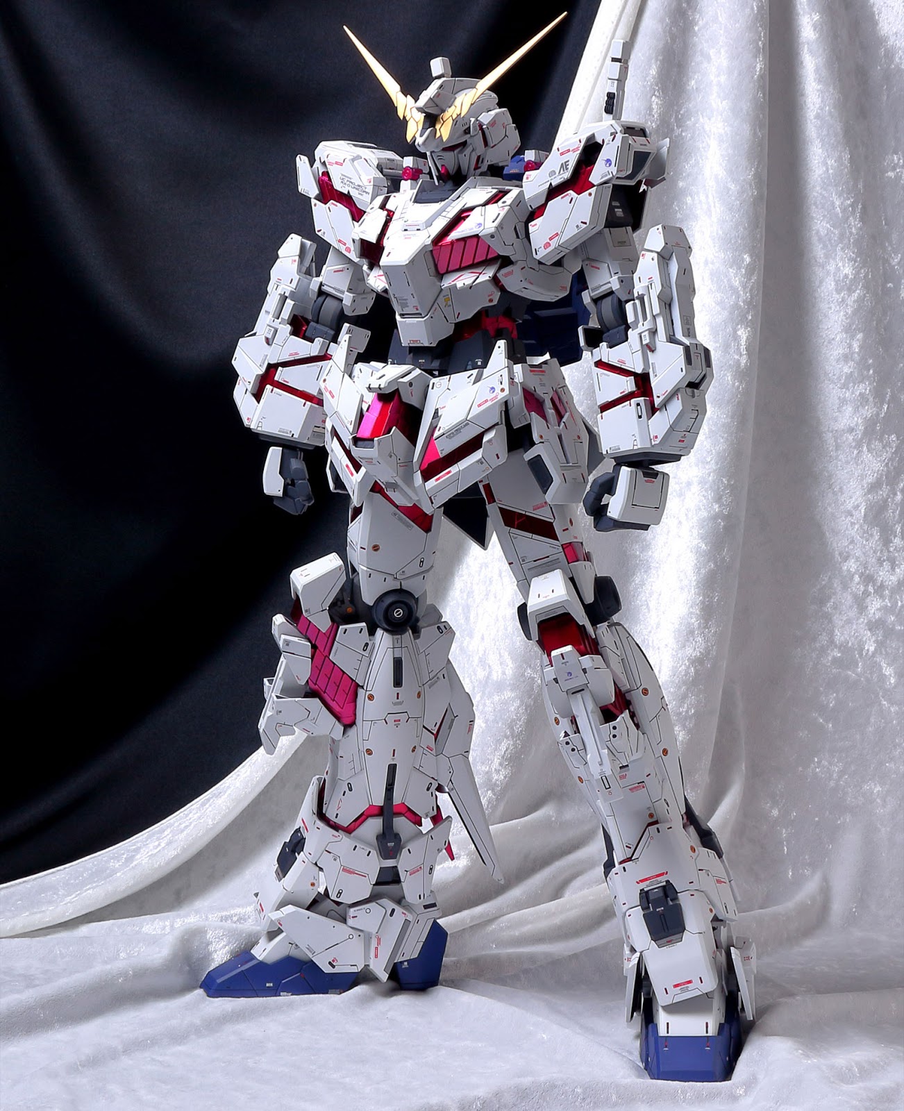 Painted Build : MEGASIZE 1/48 UNICORN GUNDAM by bambini313