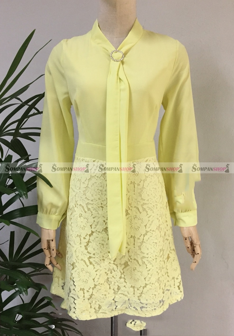 ชุดเดรสสั้นสีเหลือง ทรงเข้ารูป ช่วงไหล่-แขนเป็นผ้าลูกไม้ แนวสวยหวาน น่ารักๆ