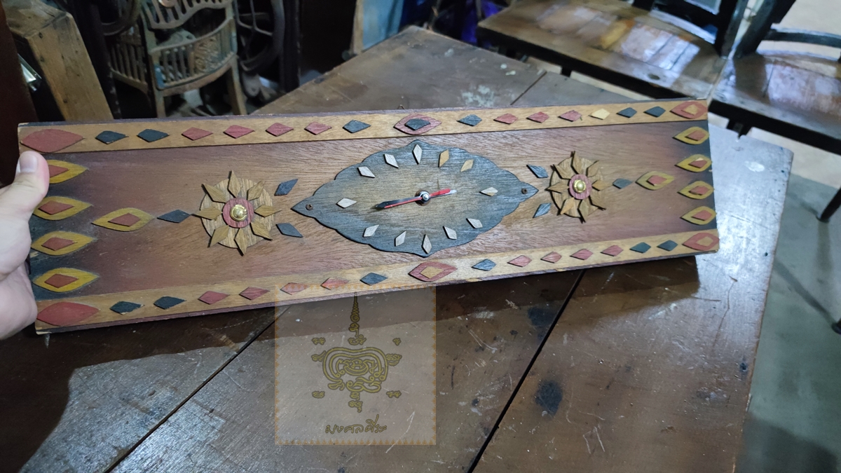 นาฬิกาไม้ แขวนผนัง