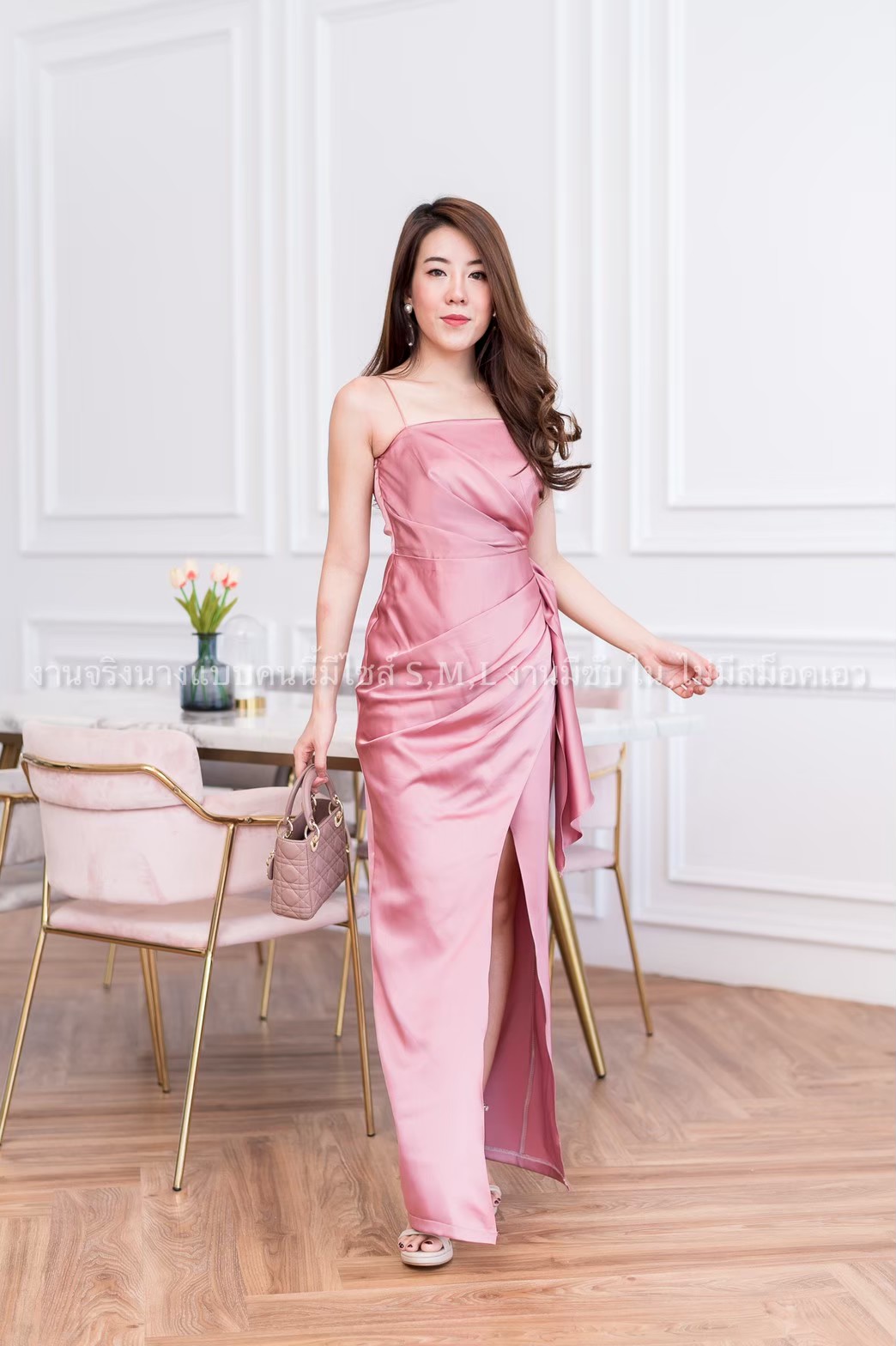 ชุดราตรี ชุดออกงาน ชุดไปงานแต่งงานสีชมพู เดรสยาวออกงานสายเดี่ยวเอวระบายสวยๆ แนวเรียบหรู