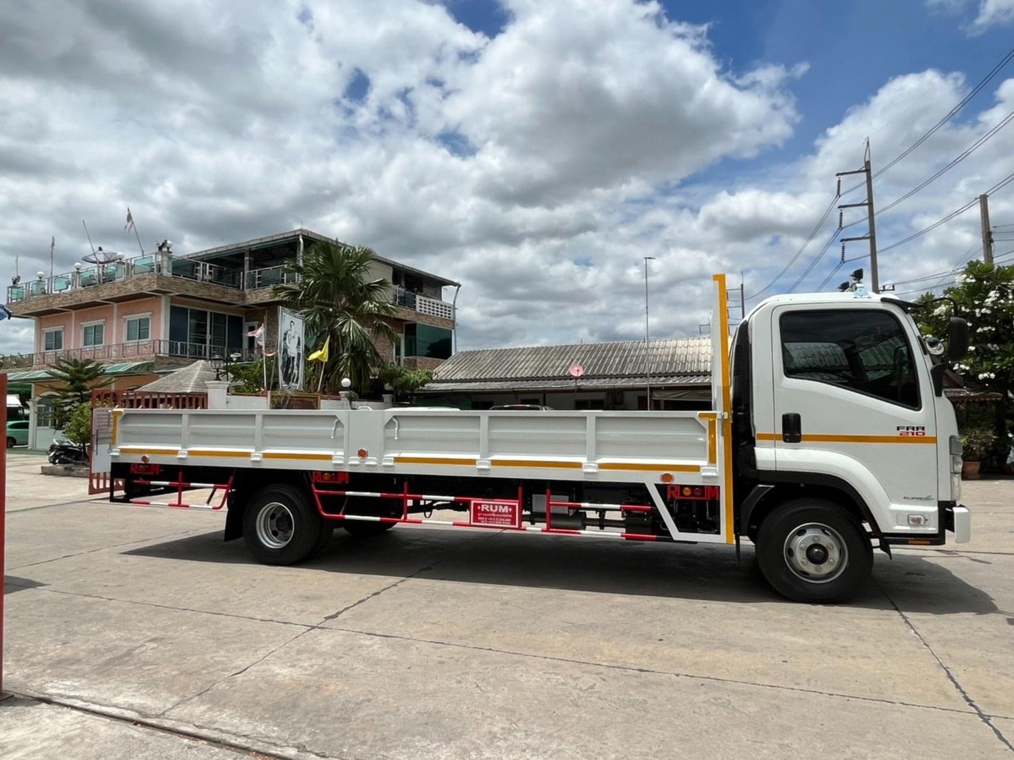 ISUZU FRR-S Euro 5 Max (ช่วงยาว 6.5 เมตร) หัวแชสซี (Chassis)