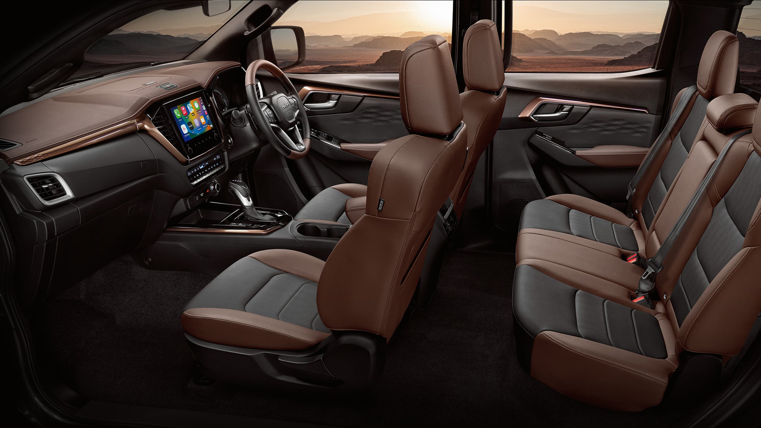 v-cross-desktop-interior