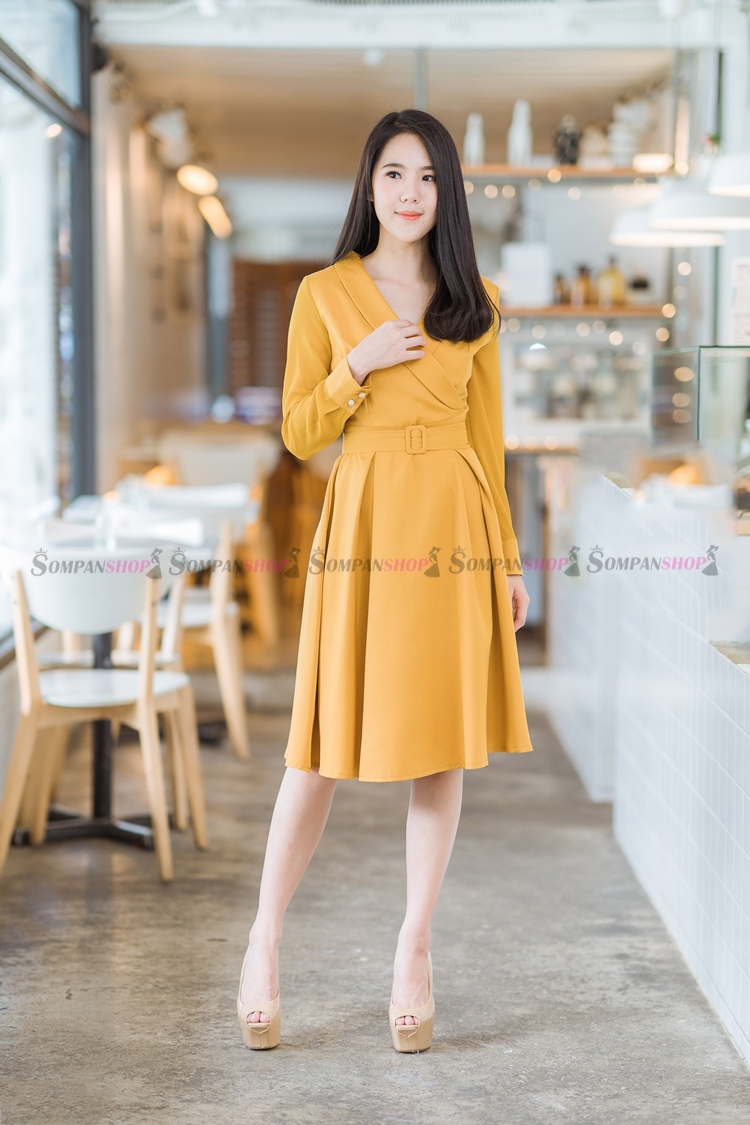 ชุดเดรสสั้นสีเหลือง คอวีป้าย แขนยาว แนวเรียบร้อย สวยหวาน ดูดี ใส่ทำงานได้ ( สินค้าพร้อมส่ง )