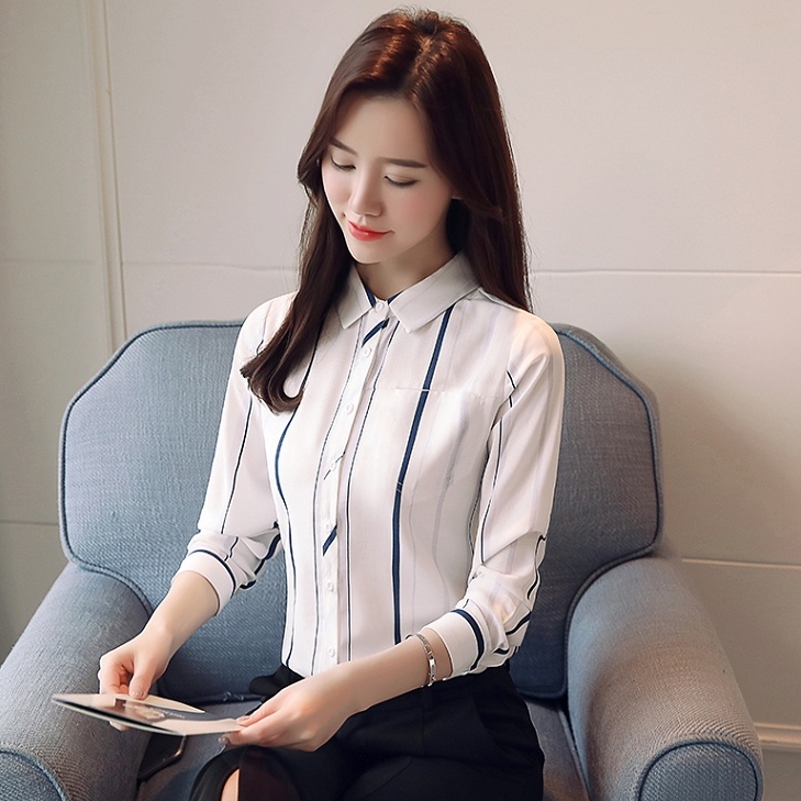 Sale เสื้อเชิ้ตผู้หญิงสีขาวลายทาง คอปก กระดุมหน้า แขนยาว ผ้าชีฟอง