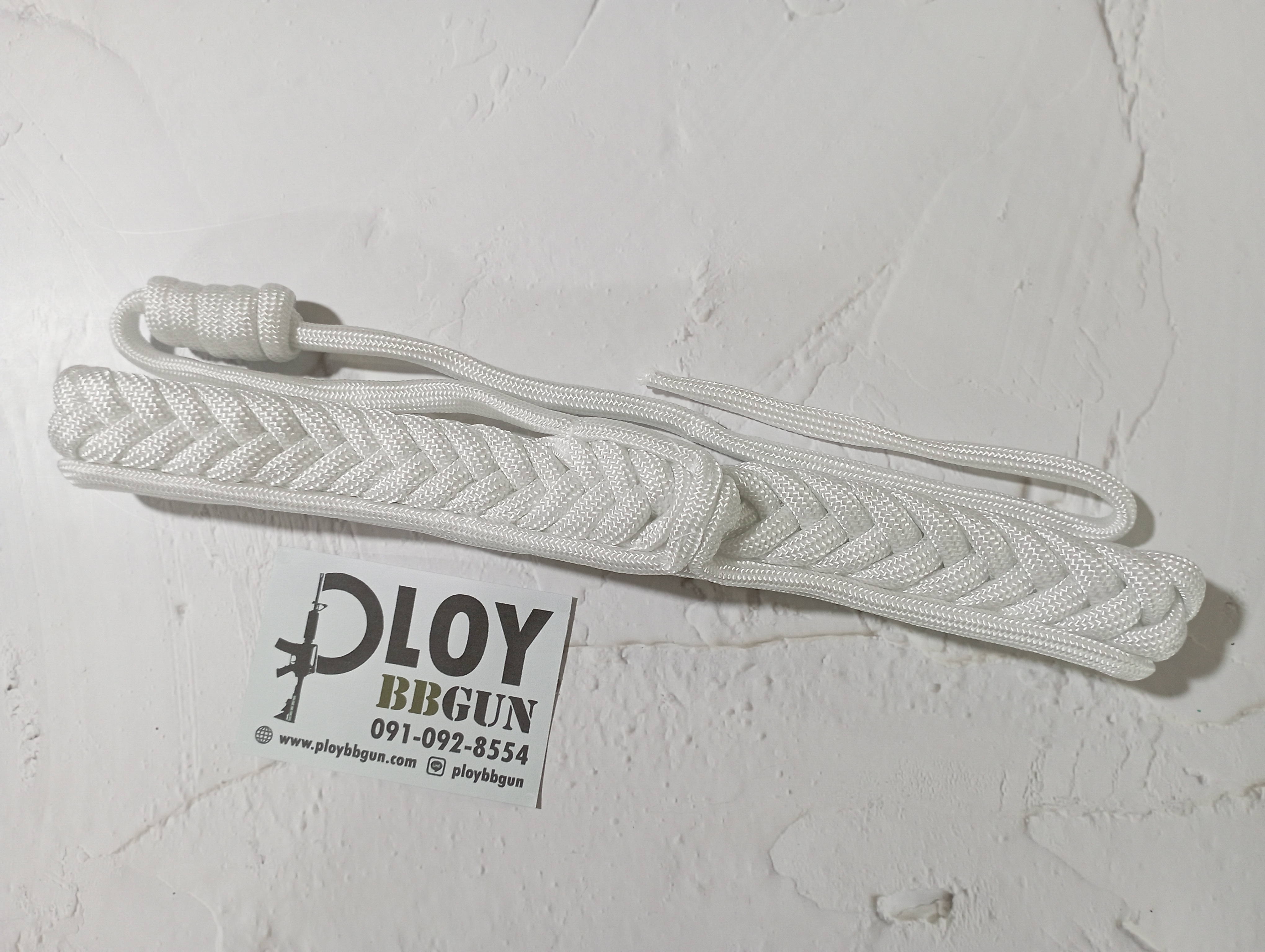 สายนกหวีดใหญ่ สีขาว