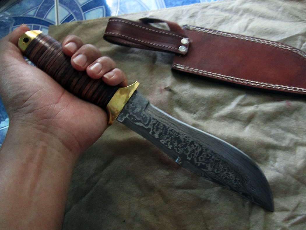 มีดDAMASCUS STEEL Ash damascus steel handmade hunting bowie knife 12.5" Canada