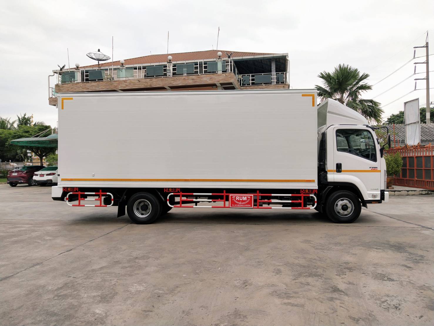 ISUZU FRR-S Euro 5 Max (ช่วงยาว 6.5 เมตร) หัวแชสซี (Chassis)
