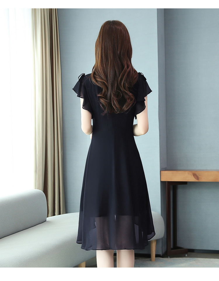 ชุดเดรสสีดำ แขนระบาย ผ้าชีฟอง กระโปรงทรงบานคลุมเข่า สวย สุภาพ เรียบร้อย