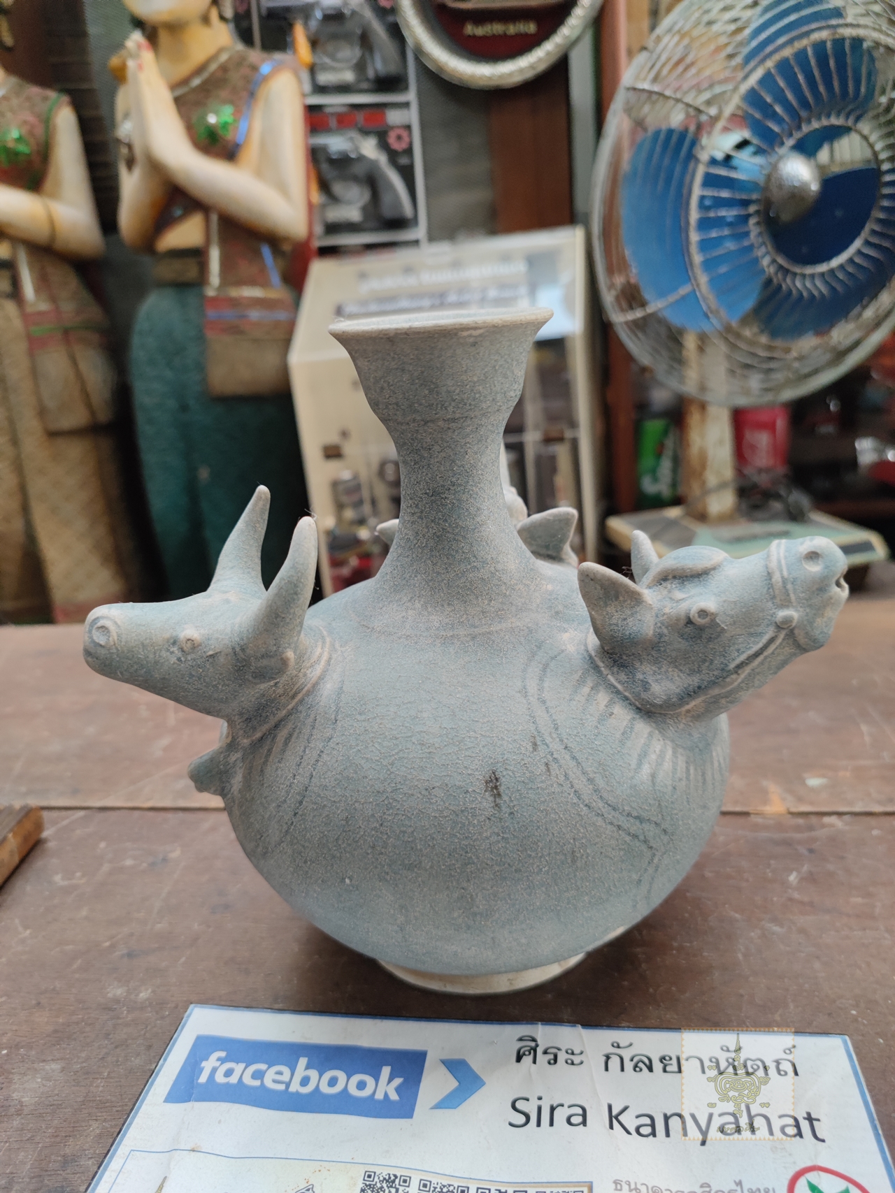 คนโท ม้า ช้าง วัว เครื่องสังคโลก เขียนลายเคลือบเขียว