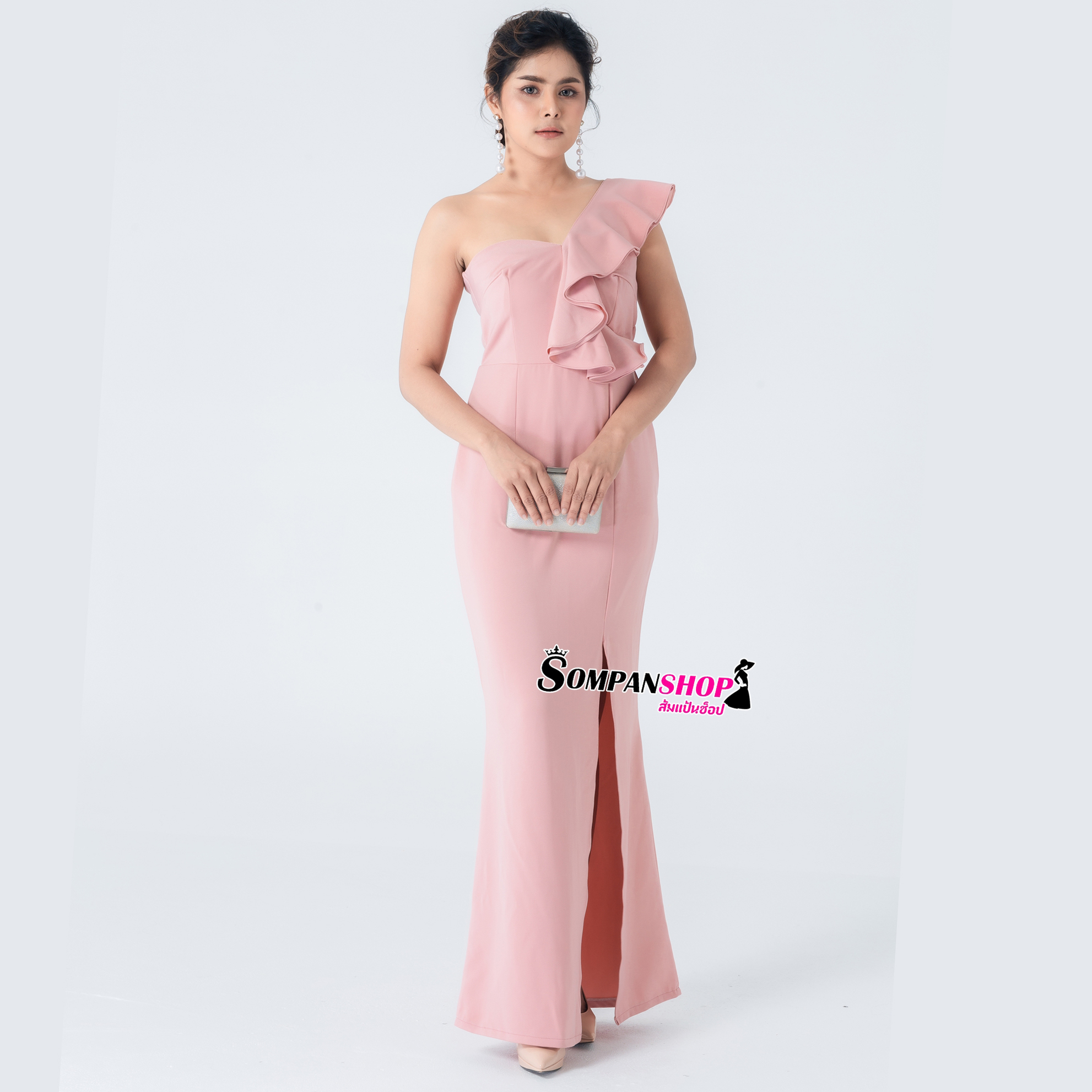 ชุดราตรี ชุดออกงาน ชุดไปงานแต่งสีชมพู ไหล่เฉียงข้างแต่งระบาย แนวเรียบหรู สวย ดูแพง