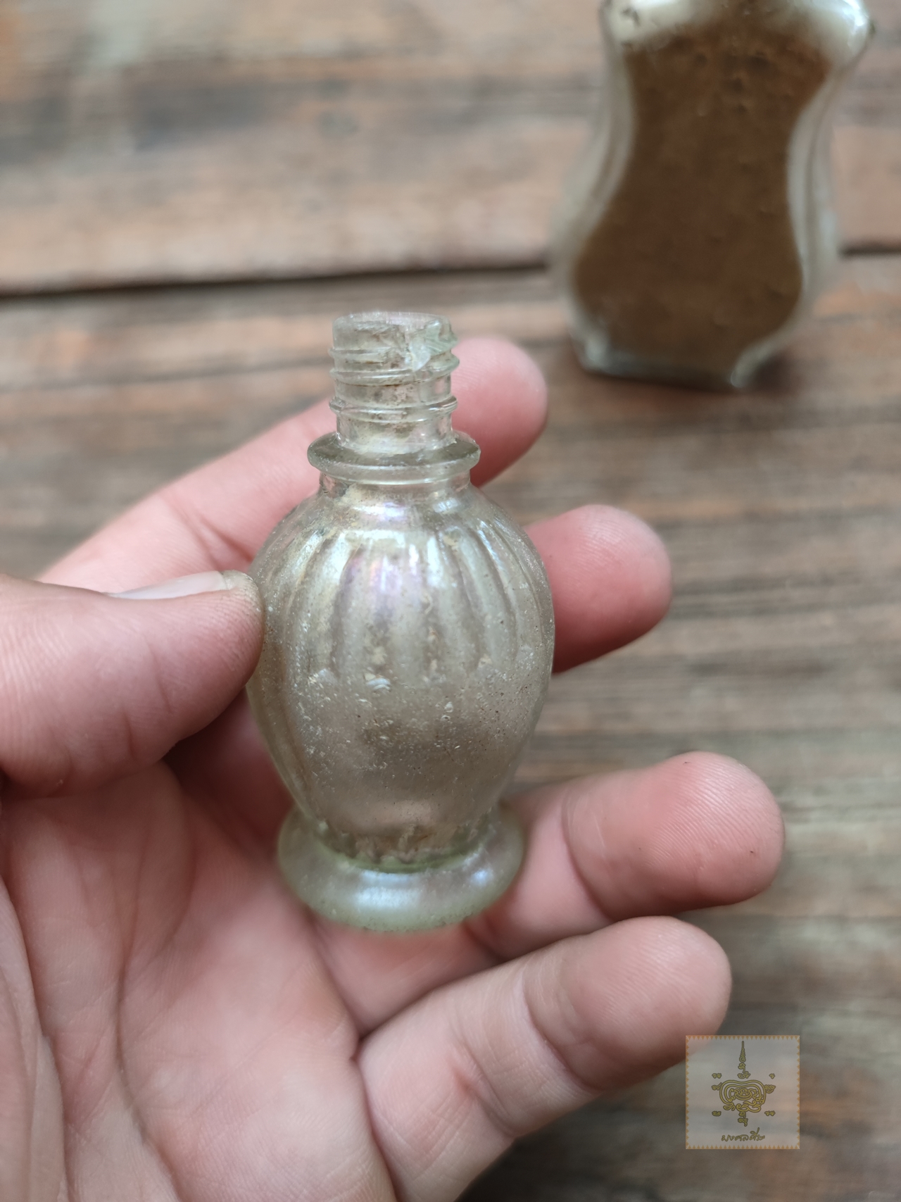 ขวดแป้ง-ขวดน้ำหอม โบราณ