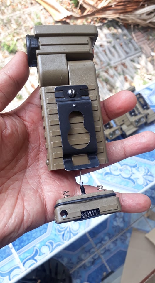 ไฟฉายทหาร Streamlight Sidewinder (สินค้ามือสองสภาพดี)