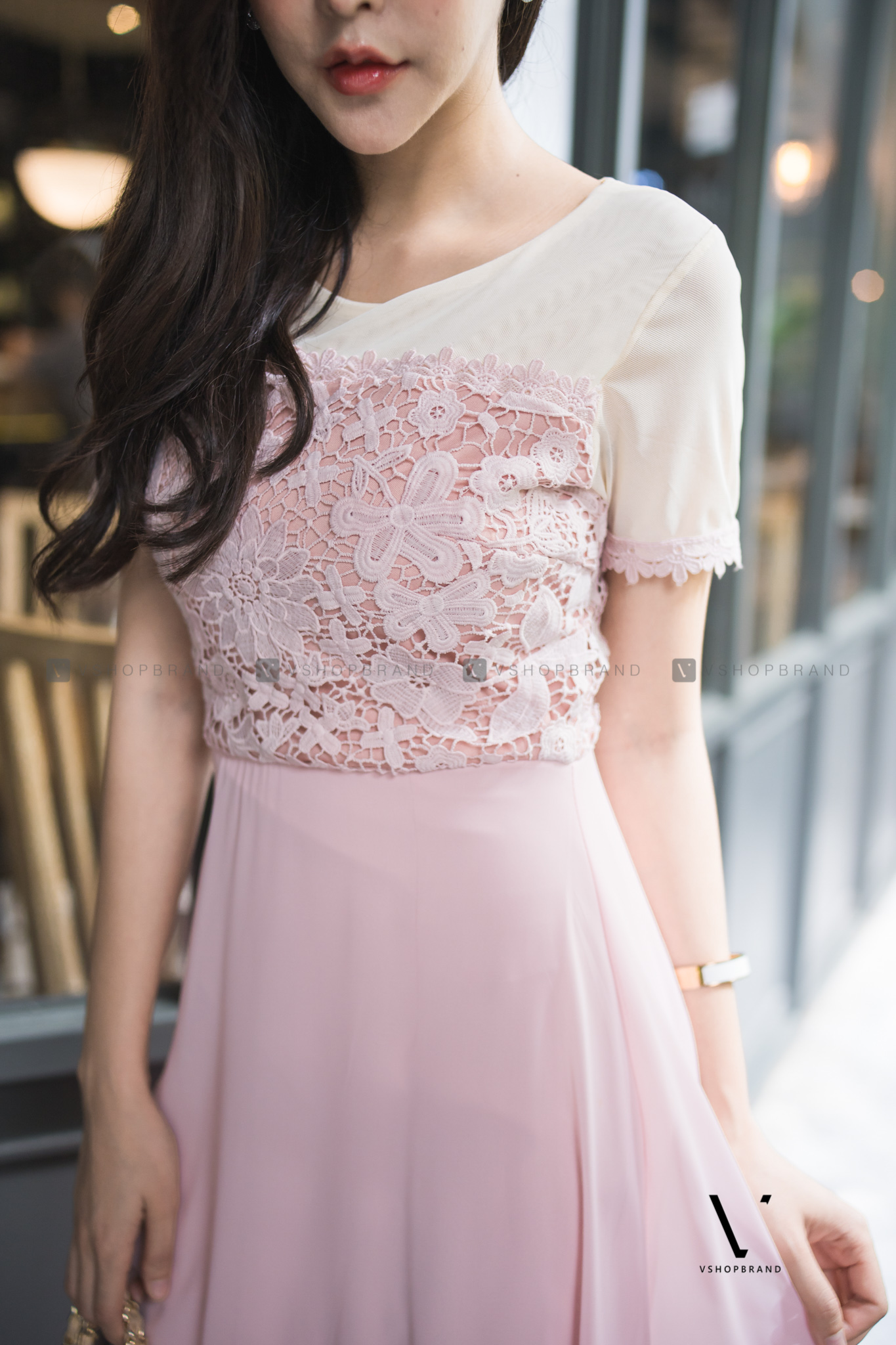 ชุดเดรสยาวสีเทา แนวสวยหวาน ดูดี