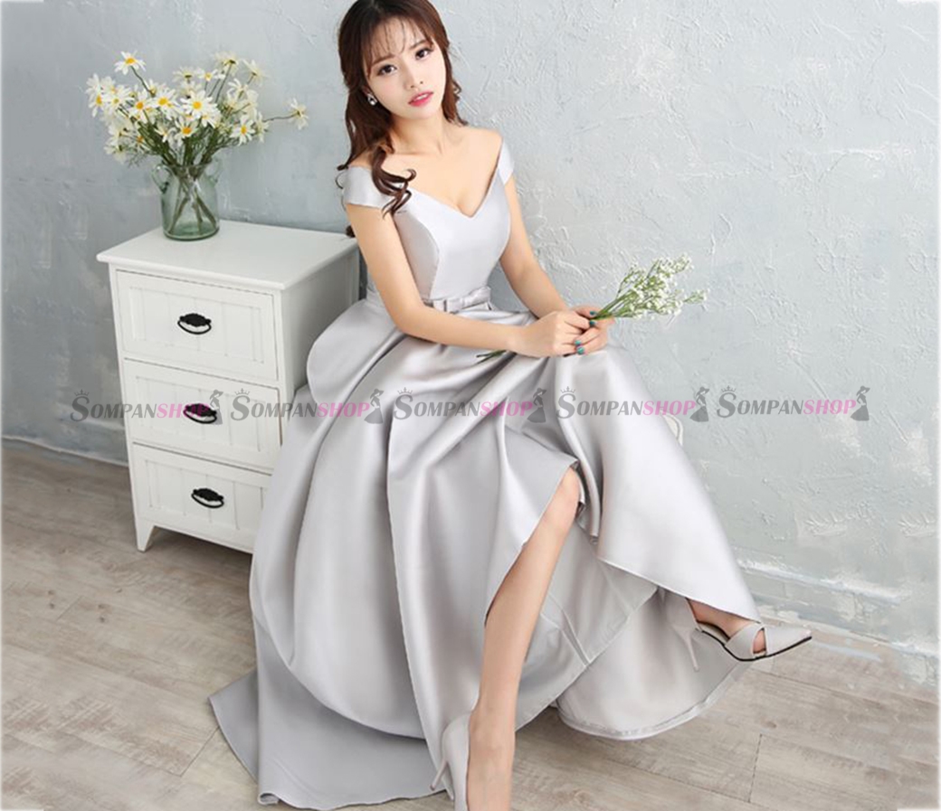 ชุดราตรียาวสีเทา คอวี เปิดไหล่ เอวโบว์ กระโปรงยาว : พร้อมส่ง