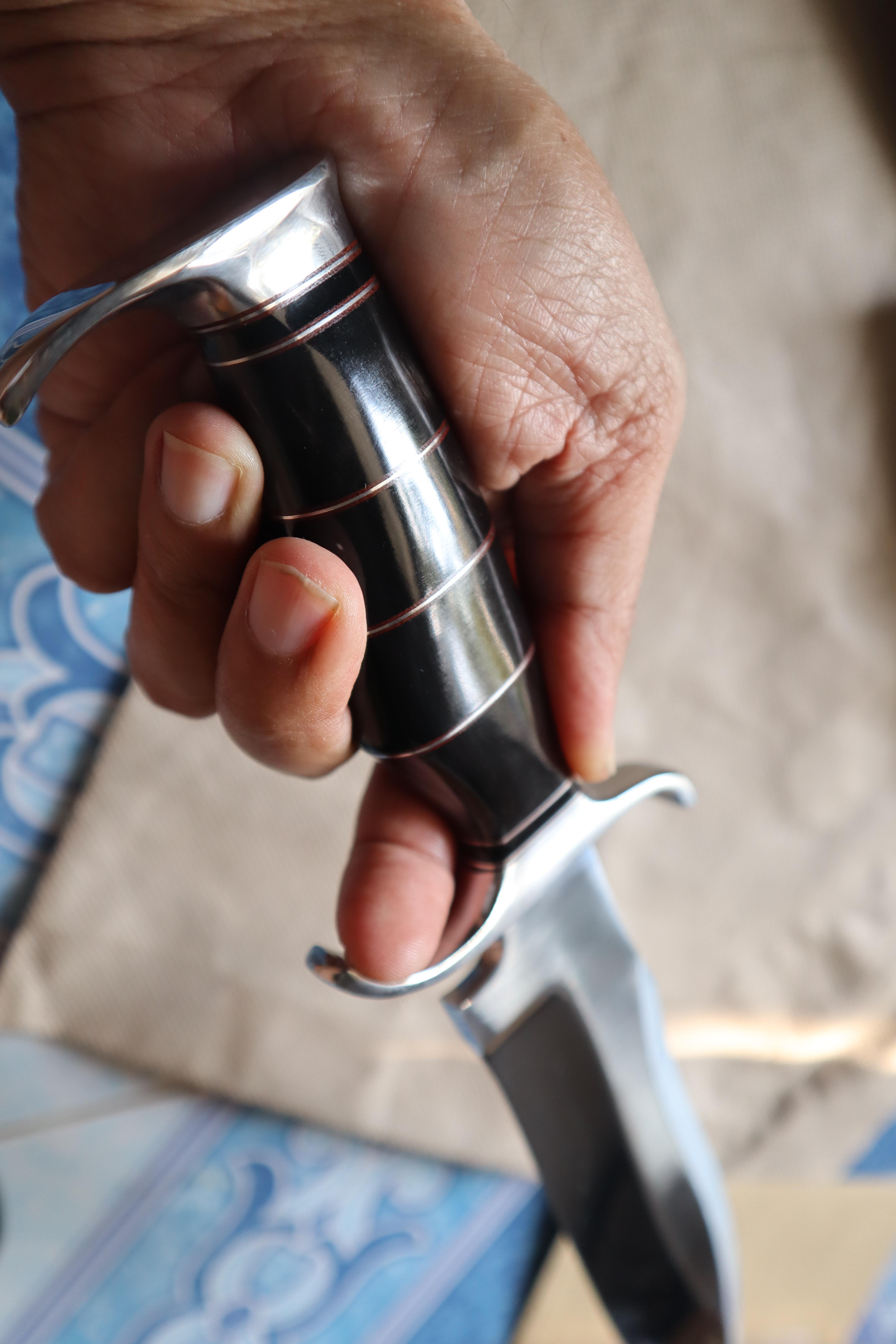 IMPACT CUTLERY RARE CUSTOM D2 MIRROR POLISHED BOWIE KNIFE BULL HORN HANDLE