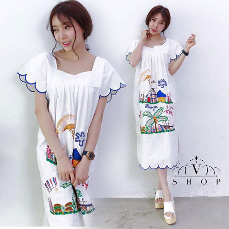 ชุดเดรสยาวสไตล์โบฮีเมียนสีขาว งานปักอย่างดี เนื้อผ้า ใส่สบาย แฟชั่นเที่ยวทะเลสวยๆ