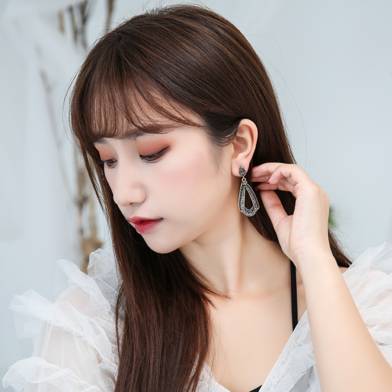 ตุ้มหู/ต่างหูยาวสีดำ ทรงรี สวยๆ แฟชั่นเกาหลี