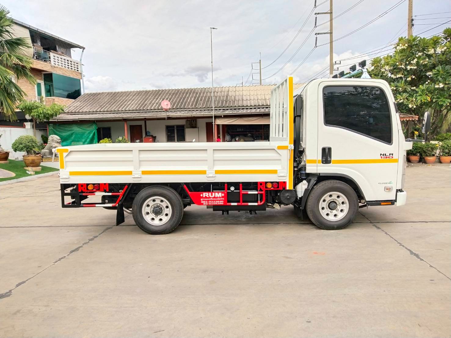 ISUZU NLR Smoother Euro 5 Max (ช่วงยาว 3 เมตร) หัวแชสซี (Chassis)
