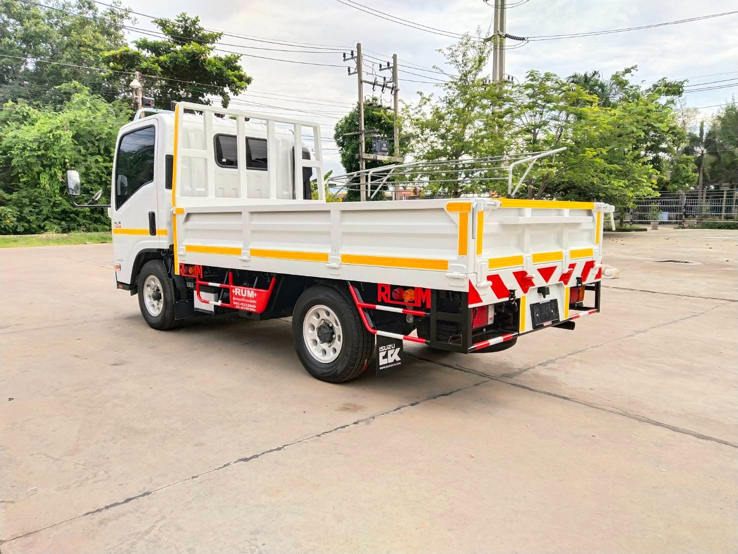 ISUZU NLR Smoother Euro 5 Max (ช่วงยาว 3 เมตร) หัวแชสซี (Chassis)