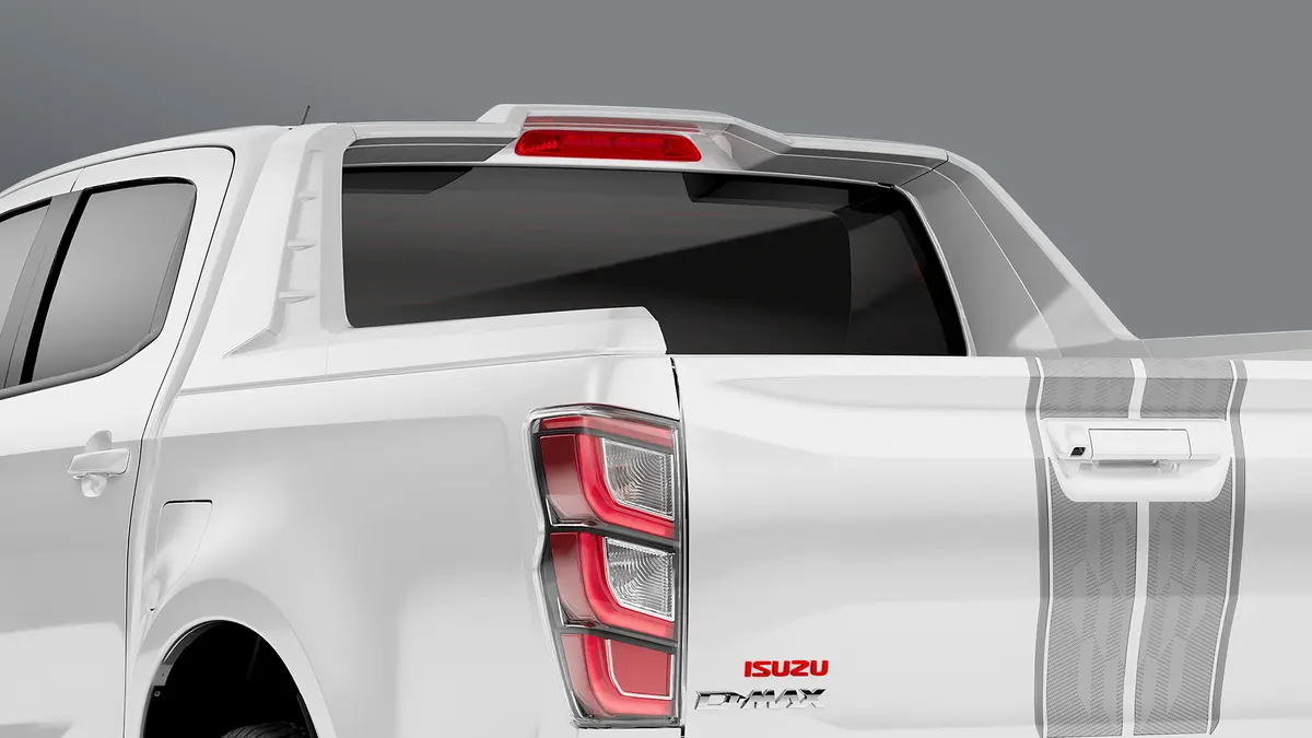 hi-lander-exterior-4-aerodynamic-sport-bar-desktop