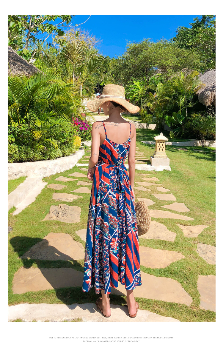 ชุดไปทะเล เดรสเที่ยวทะเล เดรสยาวสีน้ำเงินพิมพ์ลายโบฮีมเียน แฟชั่นแต่งตัวไปทะเลน่ารักๆ