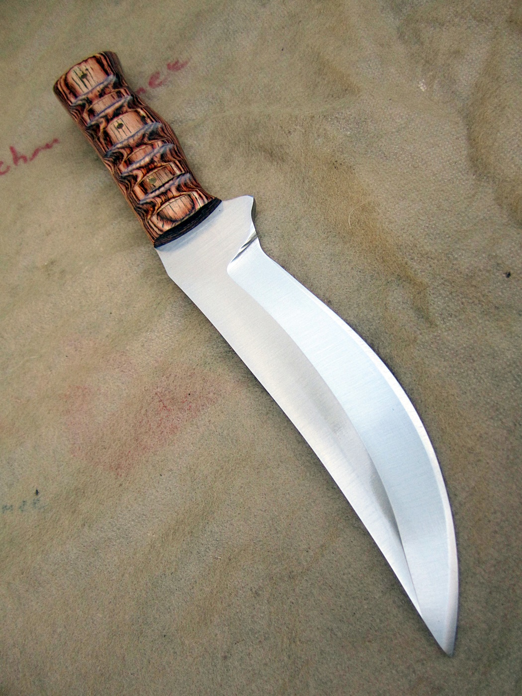 มีดเหล็ก A2 Custom A2 Steel Trailing Point Hunting Knife Micarta Handle AE112