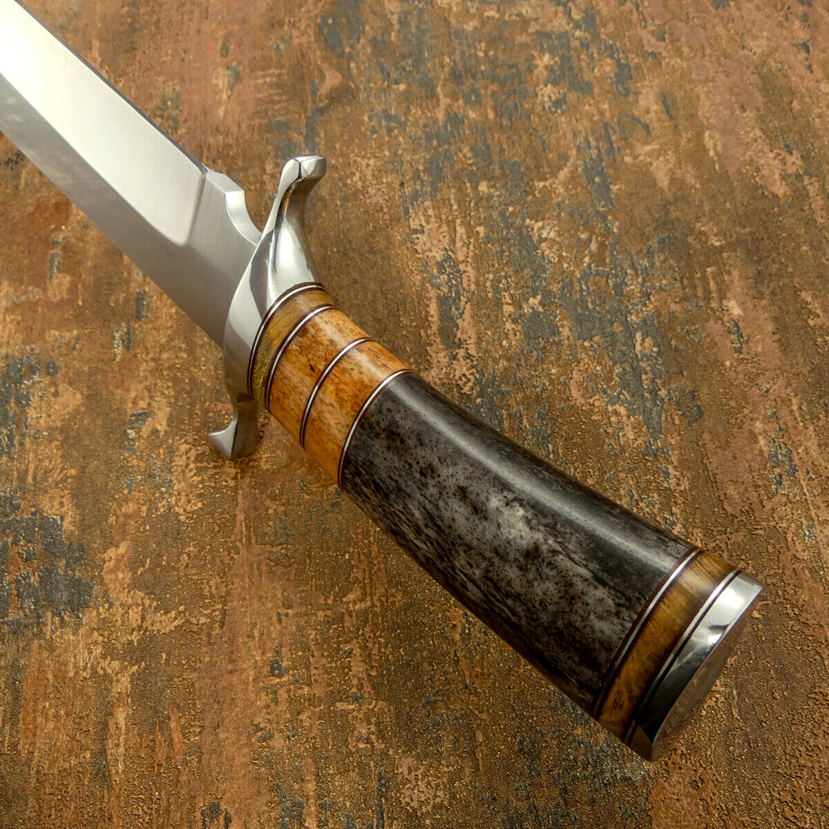 มีดใบตายเหล็ก D2 USA