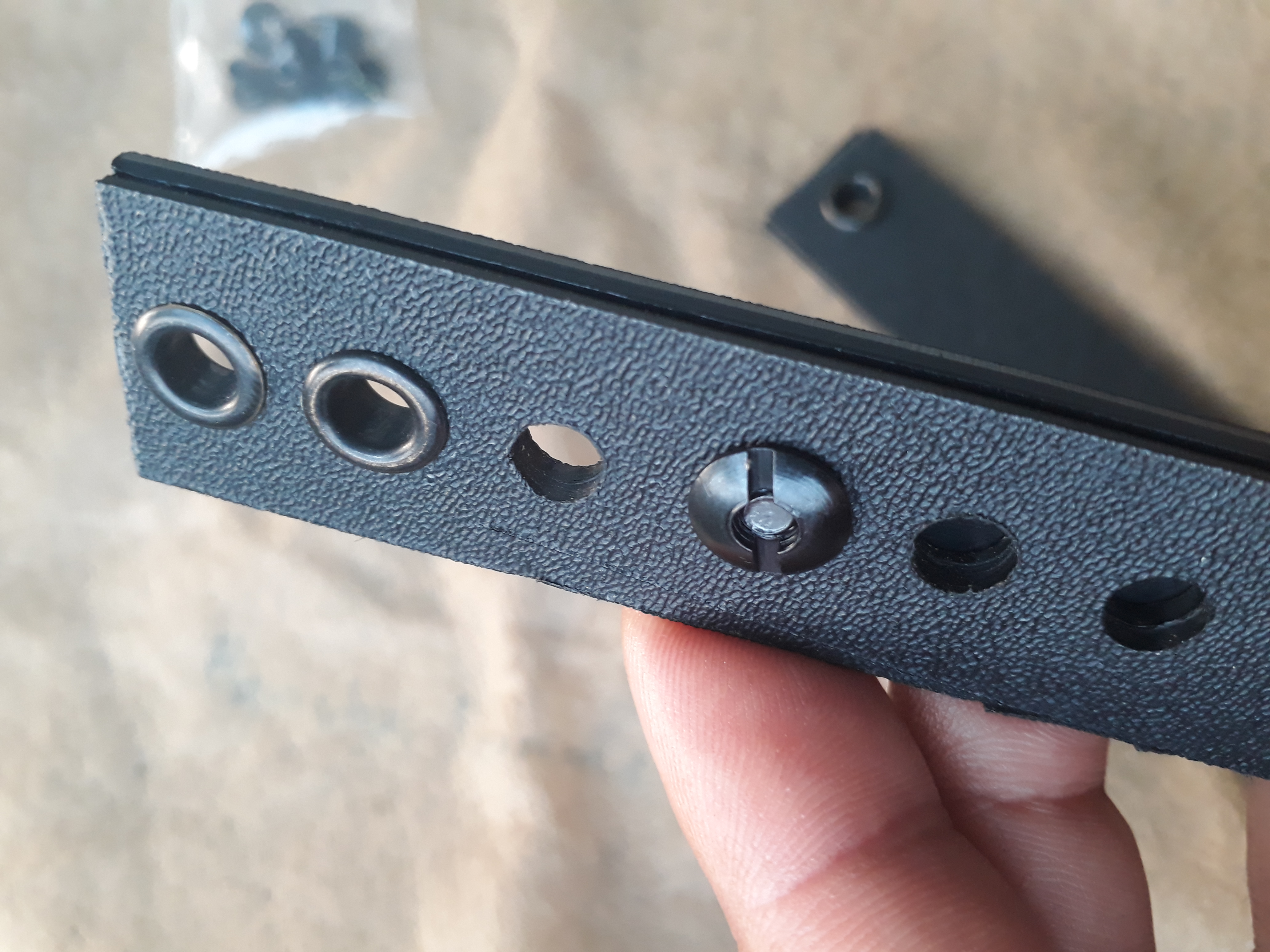 ชุดน็อต + สกรู หัวแบน (10 ตัว)