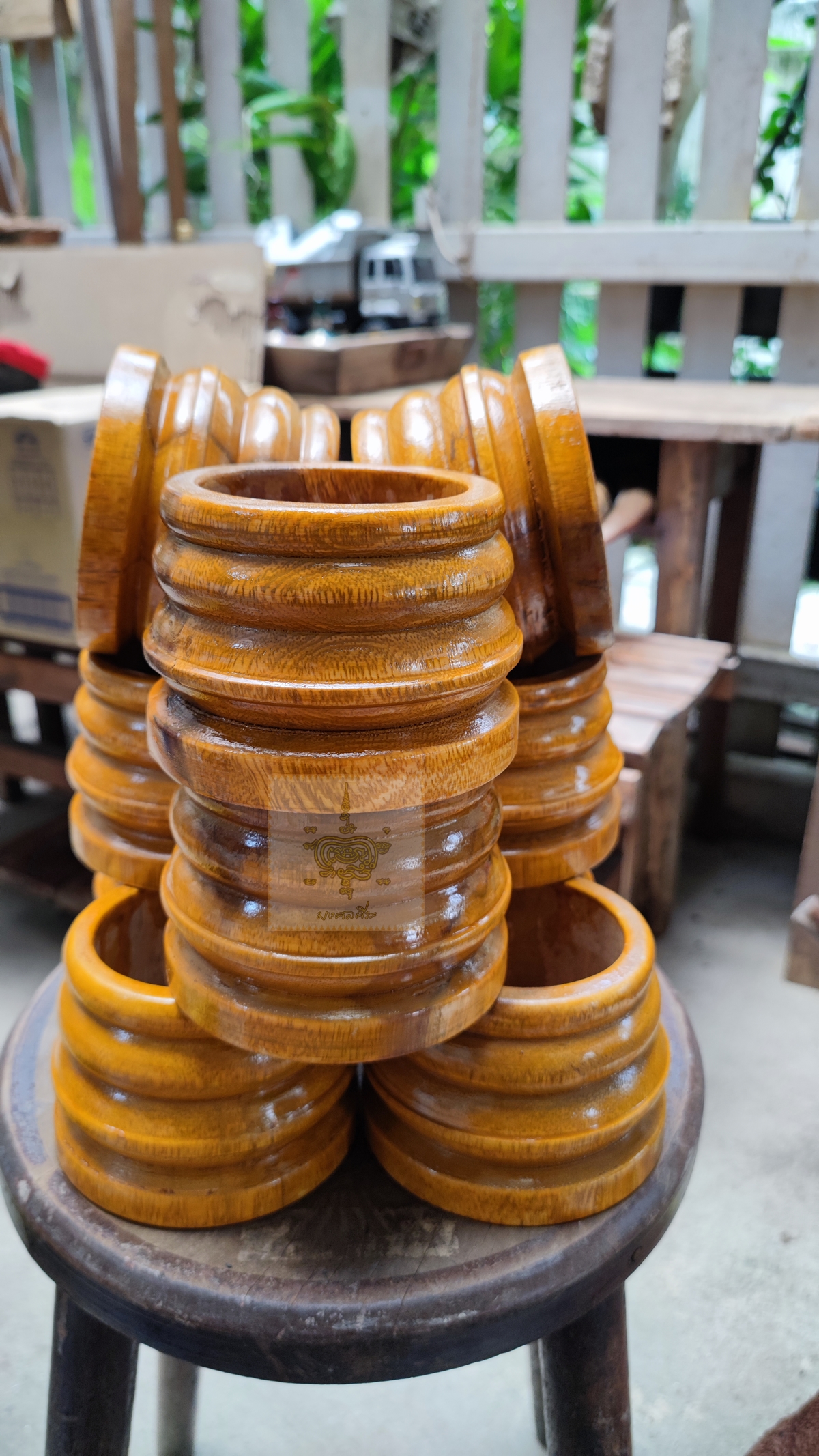 แท่นวางเทียนขนาดใหญ่ ไม้สัก 1 คู่