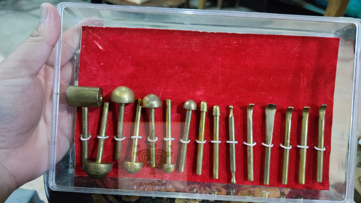 เครื่องรีดกลีบดอกไม้ ทองเหลือง