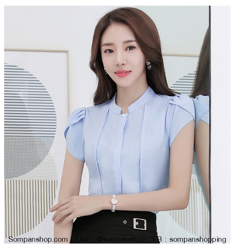 เสื้อเชิ้ตผู้หญิงสีฟ้า แขนสั้น ทรงเข้ารูป กระดุมหน้า