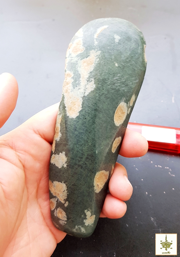 ขวานหินออบซิเดี่ยน