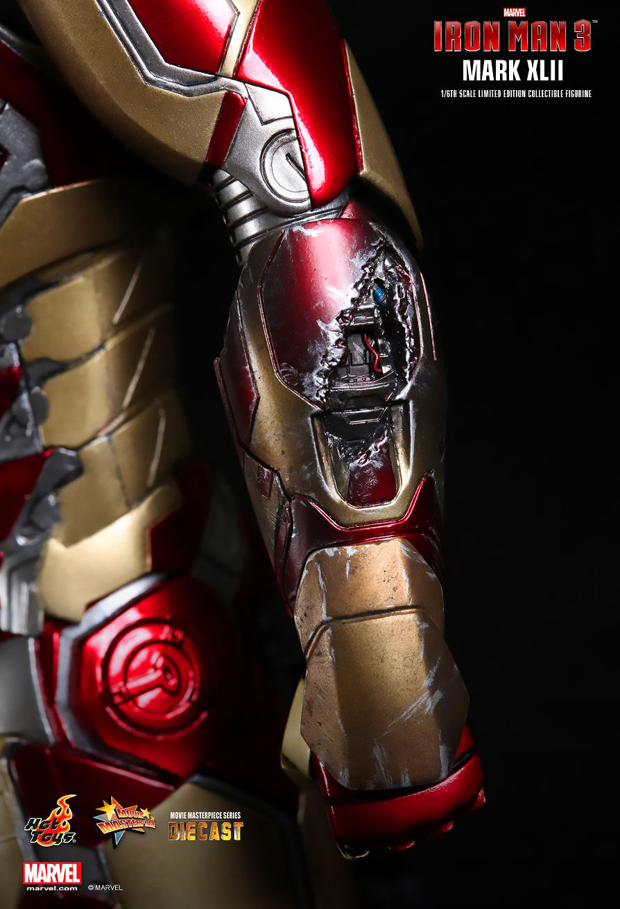 HOT TOYS 1/6 IRON MAN MARK XLII (DIECAST) ไอรอนแมน Mark 42