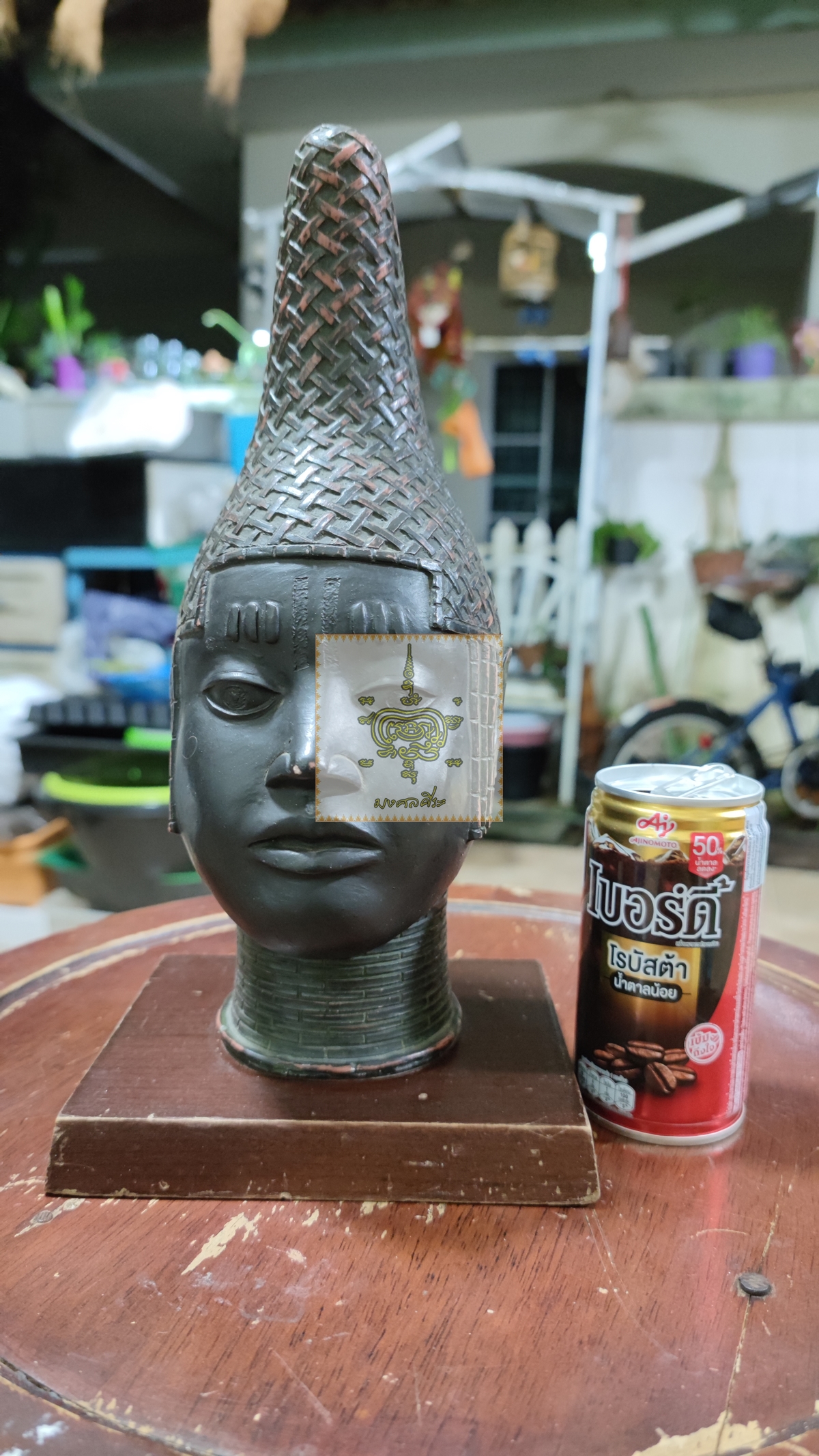 งานศิลปะ จาก benin (Head of Queen Idia)