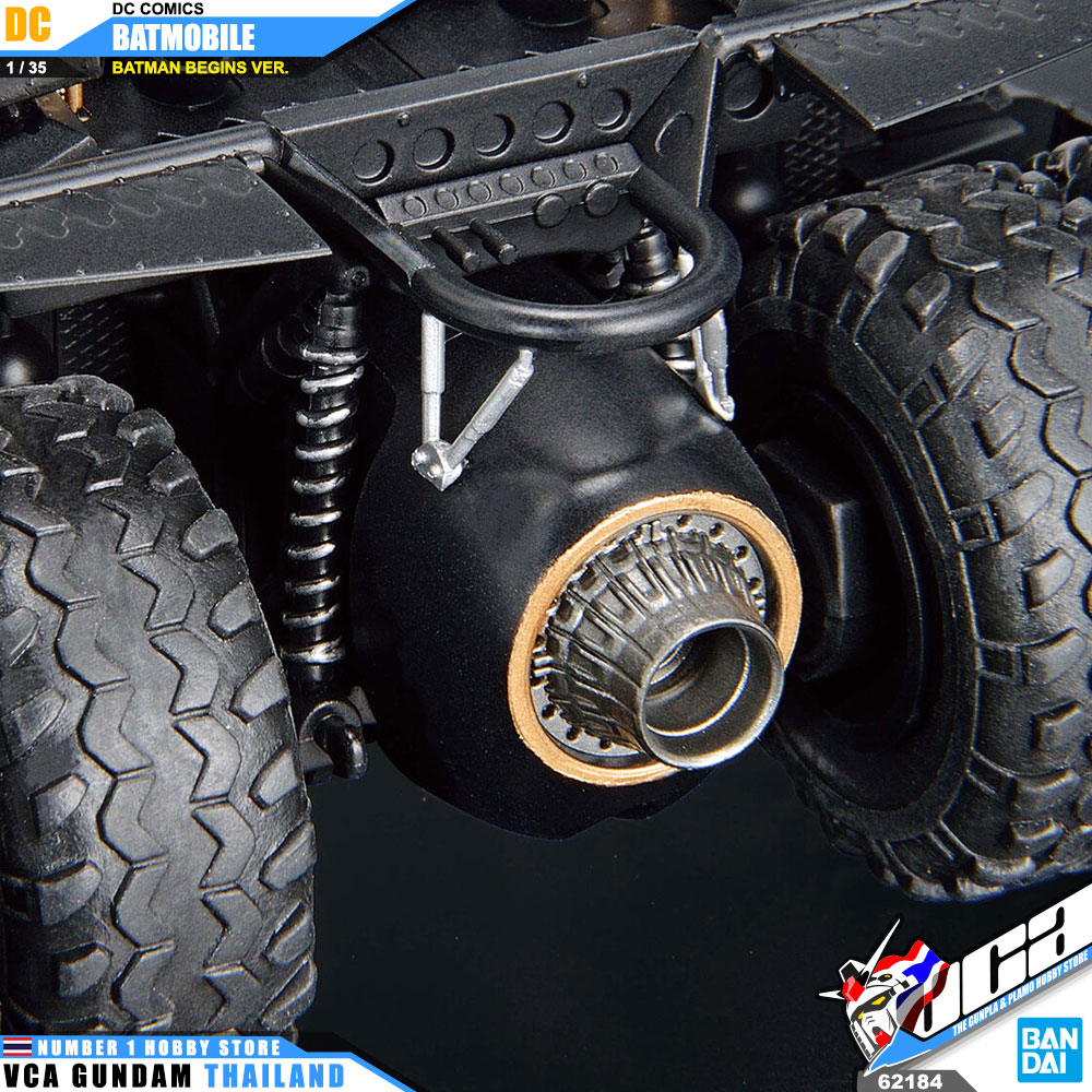 BANDAI 1/35 BATMOBILE BATMAN BEGINS THE DARK KNIGHT VER VESION DC COMICS แบทแมน พลาสติก โมเดล VCA GUNDAM