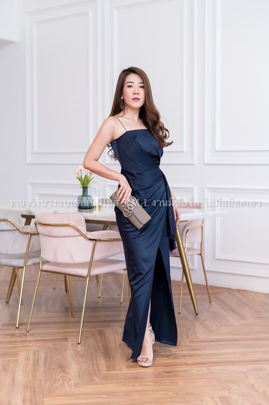 ชุดราตรี ชุดออกงาน ชุดไปงานแต่งงานสีกรมท่า เดรสยาวออกงานสายเดี่ยวเอวระบายสวยๆ