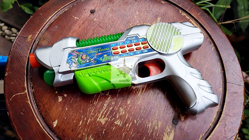 ปืน BUZZ LIGHTYEAR