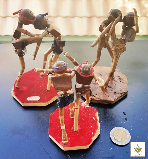 ตุ๊กตามวยไทย 3 ตัว