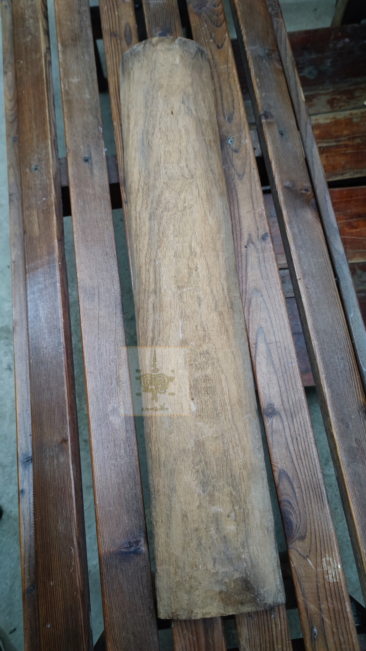 รางไม้ สำหรับเทเหล้าต้มเก่า 1