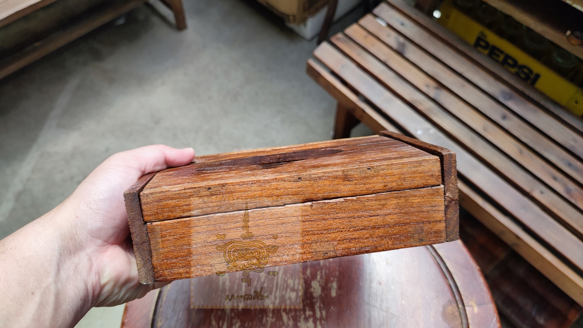 กล่องทิชชู่ไม้