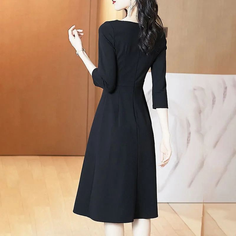 ชุดเดรสสีดำ เดรสสั้นสีดำ ทรงเอ แขนส่วน ชุดสีดำสวยๆ สุภาพ เรียบหรู ดูดีดูแพง ใส่ไปงาน ใส่ทำงาน