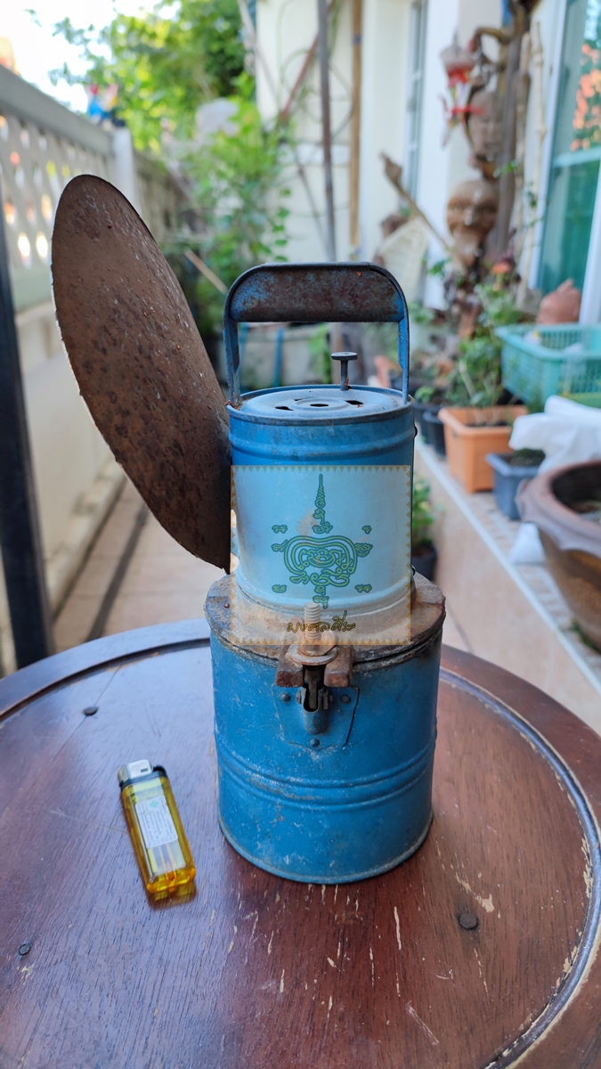 โคมแก๊สเก่า