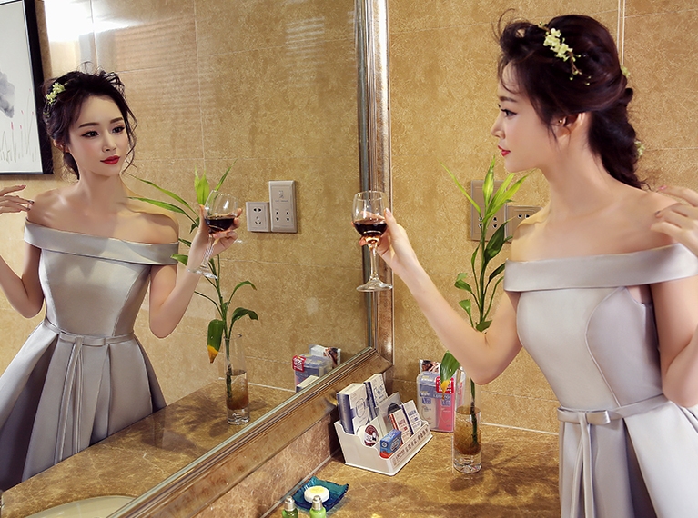 SALE ชุดออกงานสั้นสีเทา เปิดไหล่ กระโปรงทรงบาน สวยหรู น่ารัก สไตล์เจ้าหญิง