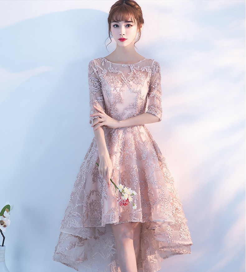 พร้อมส่ง !! ชุดเดรสออกงานสีครีมเบจ ปักลายนูน กระโปรงทรงบานหน้าสั้นหลังยาว แนวเรียบหรู สวย ดูดี ใส่เป็นชุดราตรี ชุดออกงาน ชุดไปงานแต่งงาน กลางวัน กลางคืน