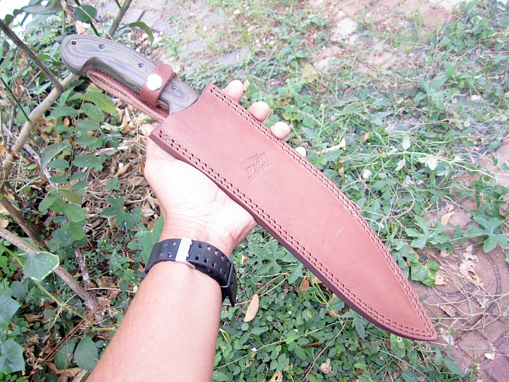 มีดเหล็ก D2 CFK USA iPak Custom Handmade D2 Tool Guerilla Warfare Ghurka Kukri Machete Knife