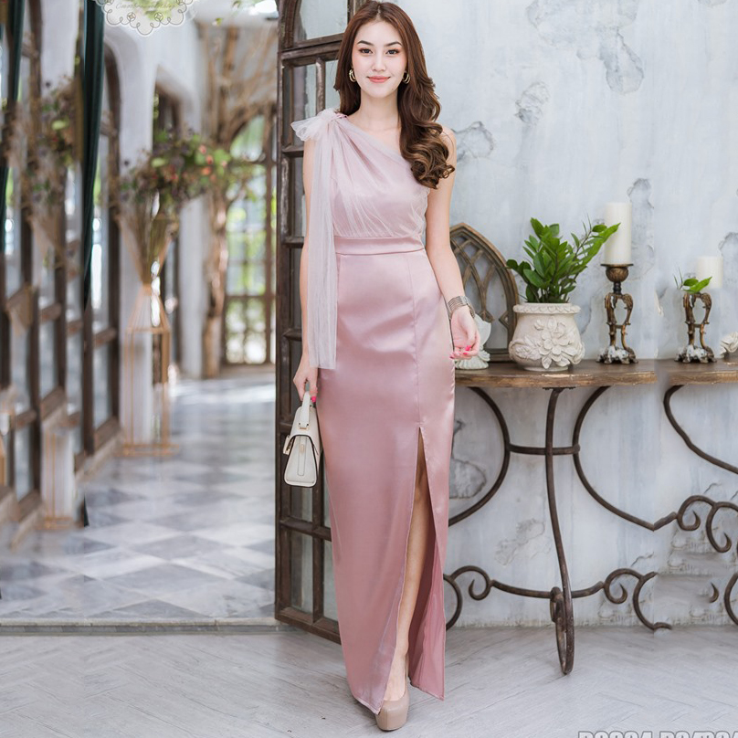 ชุดราตรี ชุดออกงาน ชุดไปงานแต่งชมพูพิ้งโกลด์ ไหล่เฉียงข้างแต่งผ้าซีทรู กระโปรงยาวทรงเข้ารูปผ่าหลัง