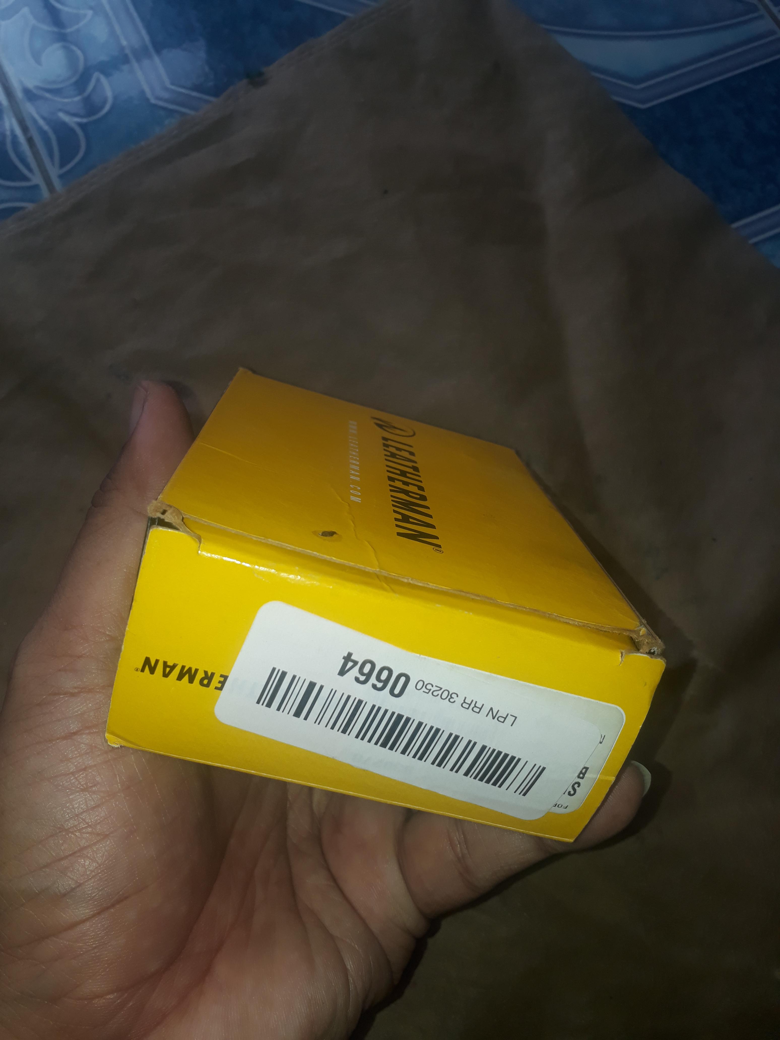 Leatherman Surge Multitool Black Oxide with Black Sheath 21 Tools