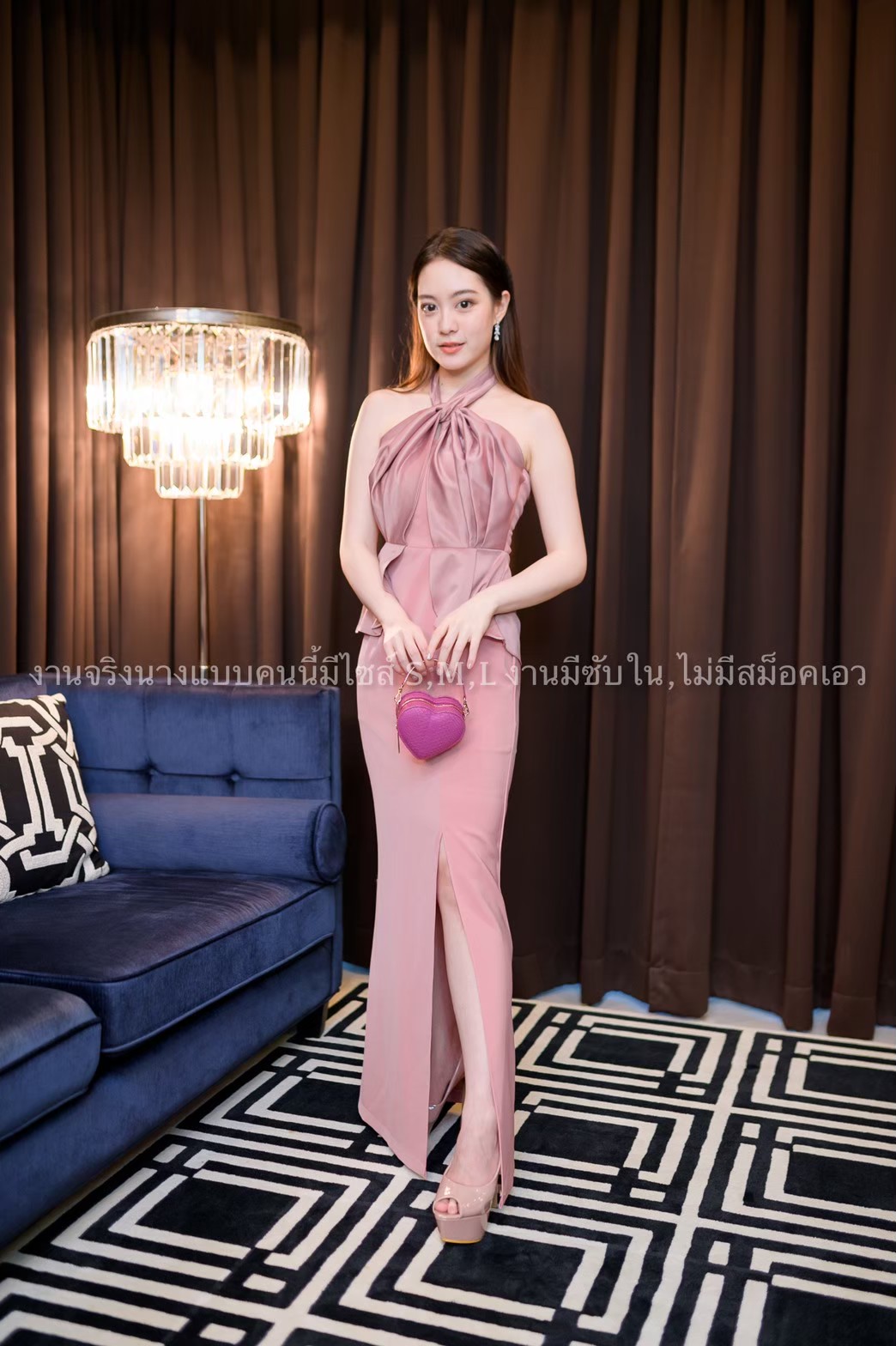 ชุดราตรี ชุดออกงาน ชุดไปงานแต่งงานสีชมพู เดรสยาวออกงานคล้องคอผูกโบว์ เอวระบาย ลุคเรียบหรูดูดี